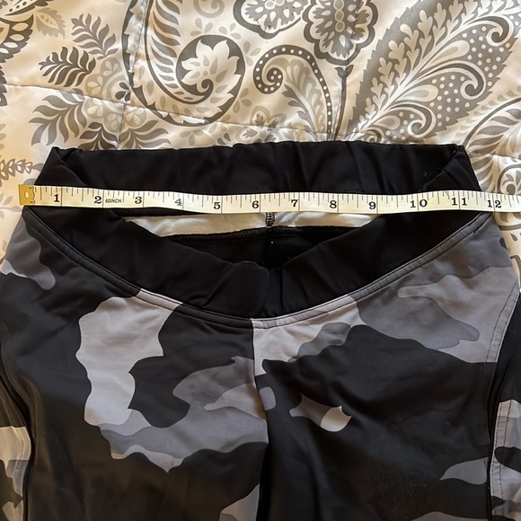 Small gym workout camo pants - Picture 4 of 6